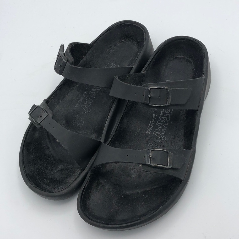 Birkenstock’s Tatami Two Strap Sandals Black Women’s Size 7